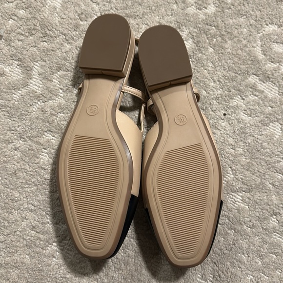NWOT Cap toe sling back flats - Picture 2 of 2